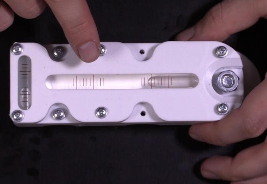 Поверочный рамный уровень