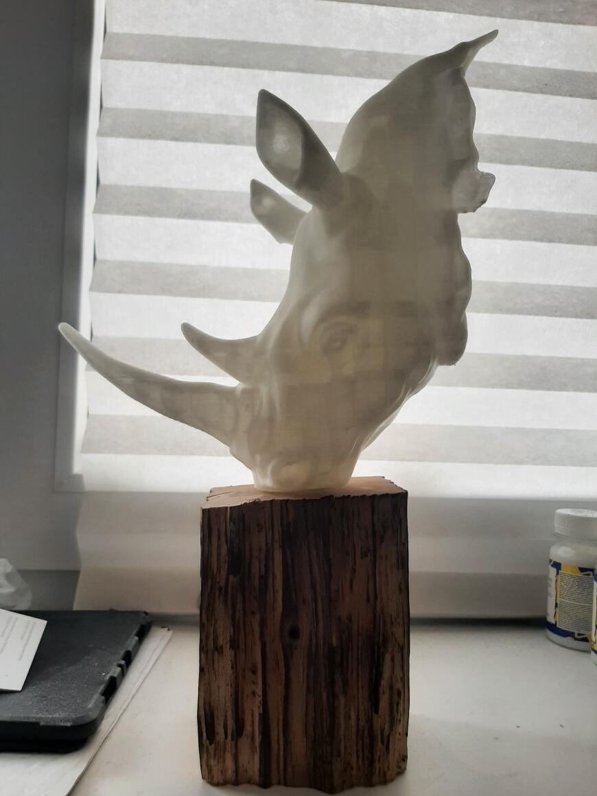 Голова носорога, статуэтка