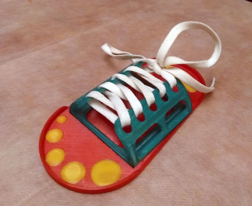 Шнуровка для развивающего домика (бизиборда)