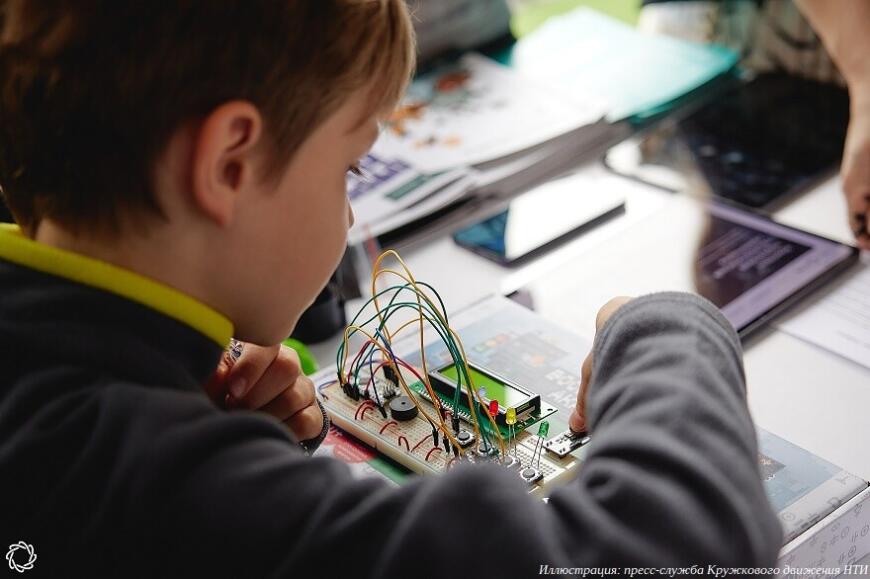 Движение первых и Кружковое движение НТИ запустят направление «Юные техники»