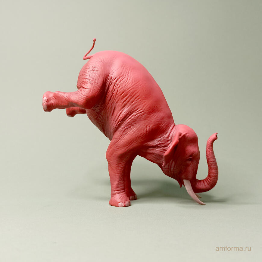 Красный слоник