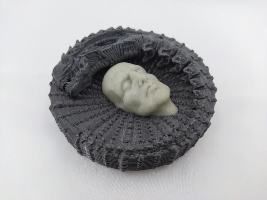 Статуэтка "Чужой"