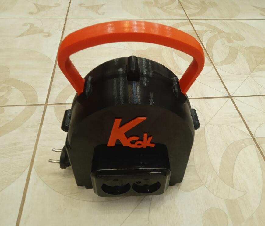 Стильный удлинитель из остатков мёртвого пылесоса