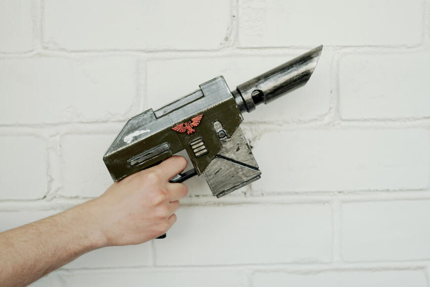 Лазпистолет из Warhammer 40k