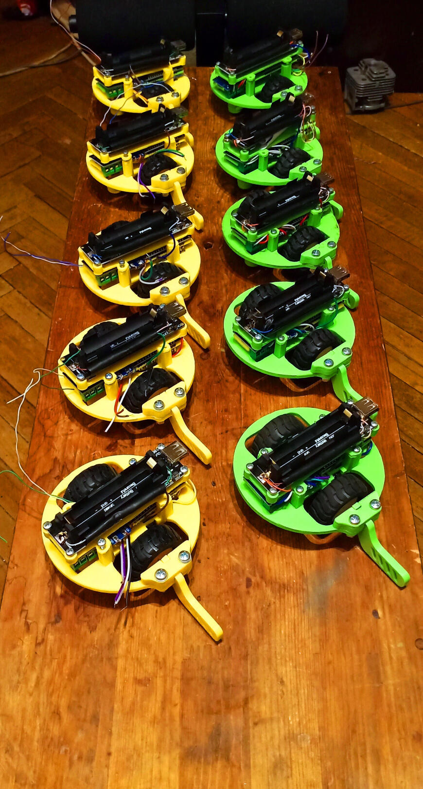 10 боевых роботов почти готовы к битве! :-D