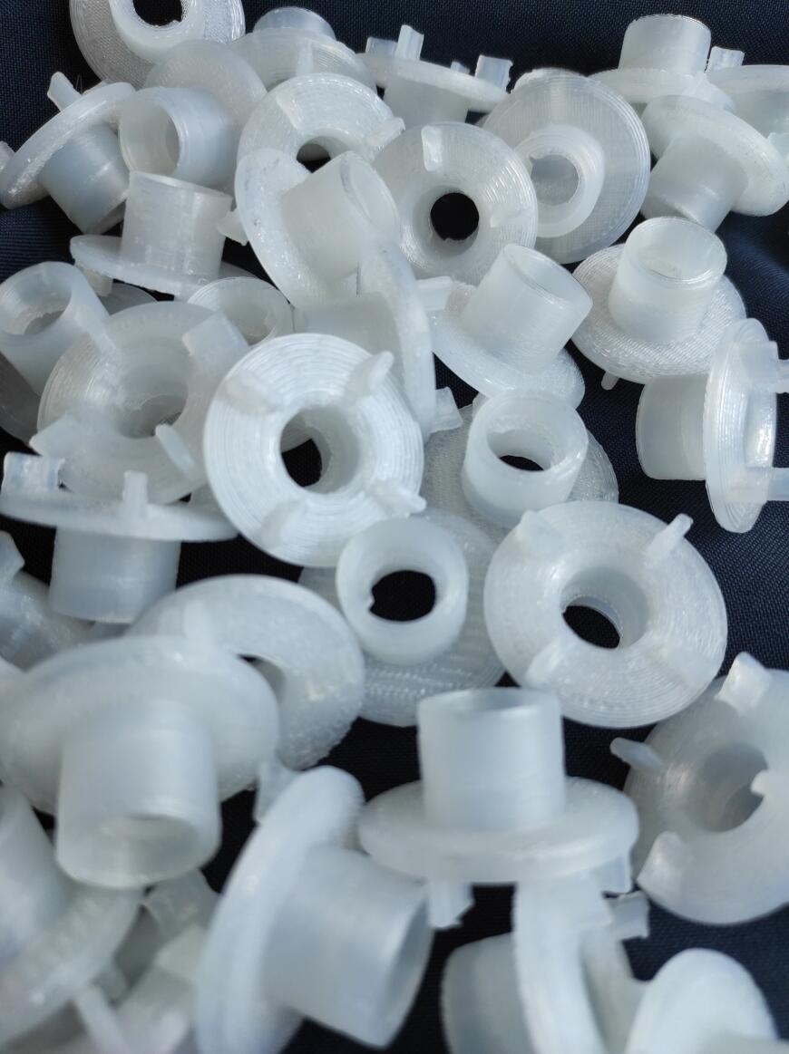 Крепления от пластикового детского домика