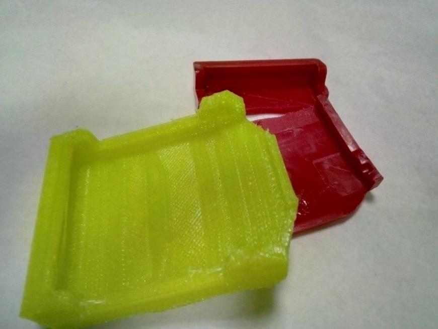 Ремонт: застежка к чемодану.