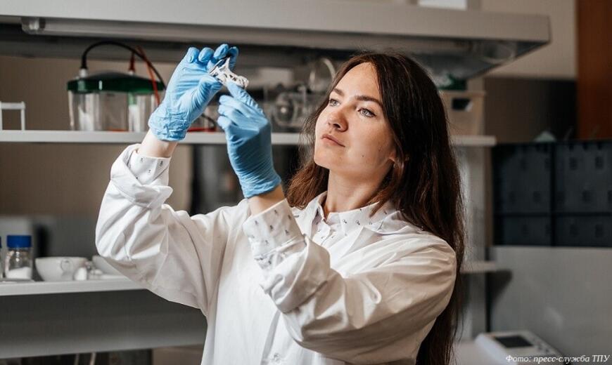 Ученые ТПУ представили новый способ создания биосовместимых поверхностей 3D-печатных имплантатов