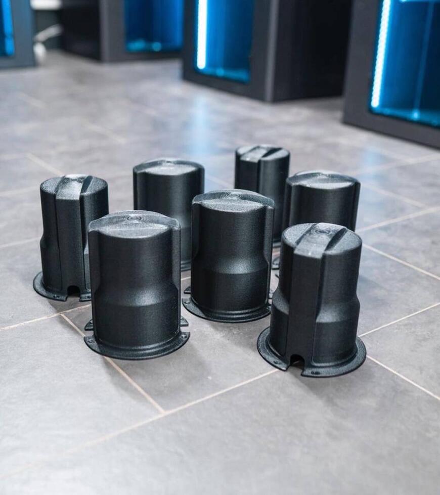 Напечатали партию ложементов для производства офисной мебели.