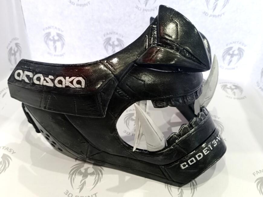 Маска Они в стиле киберпанк