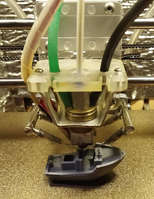 Точечный обдув аквариумным компрессором.