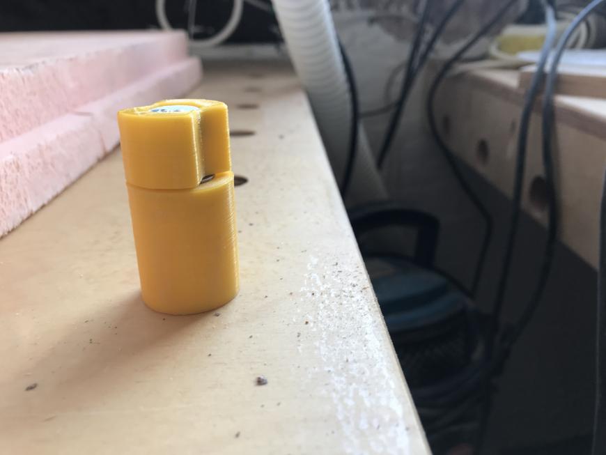 Super Bench Dog - крепление для перфорированной столешницы