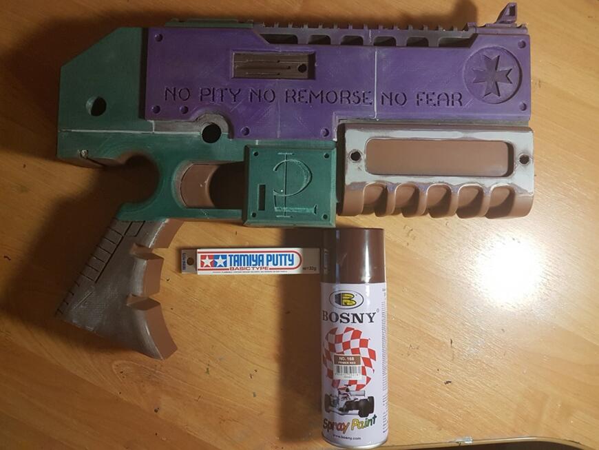 Болтер черных храмовников