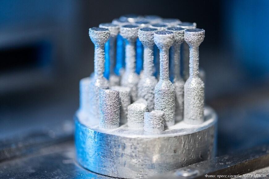 Ученые НИТУ МИСИС создают 3D-печатные имплантаты с программируемым сроком растворения