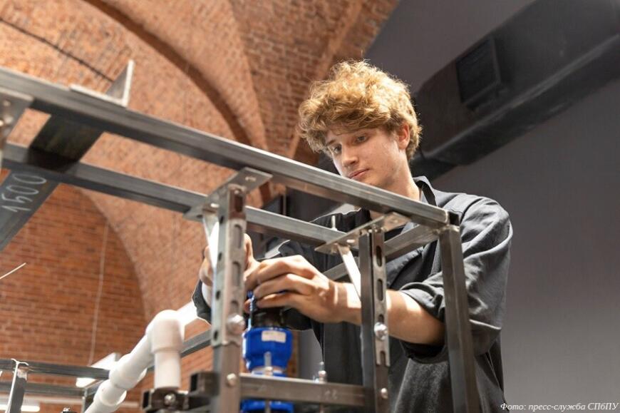 Петербургские политехники спроектировали стенд для испытаний 3D-печатных деталей винтовых компрессоров