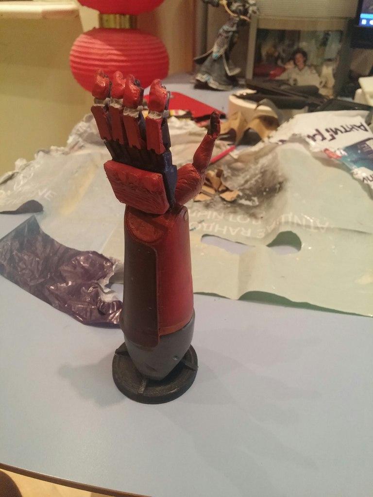 Создание руки из коллекционного издания Metal Gear Solid