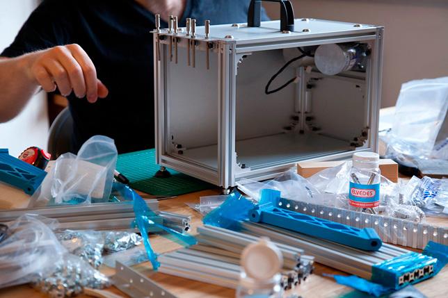 Хирургическая машина из 3D-принтера.