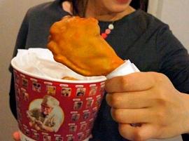 Первый в мире 3D-печатный жареный цыпленок от Kentucky Fried Chicken