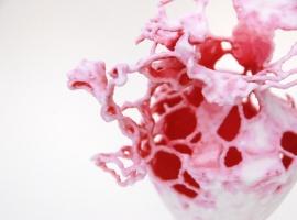 Студия Ergatory напечатала древние кувшины из рассыпающегося коралла