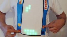 Самоделкин из Люксембурга создал игровую футболку «Тетрис»