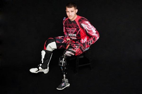 Американский паралимпиец создает собственные протезы ног с помощью 3D-принтеров