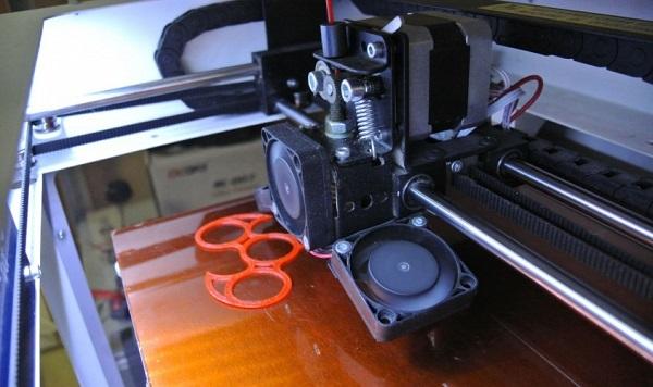 Екатеринбургский инженер подвергает ваших детей опасности 3D-печатными спиннерами