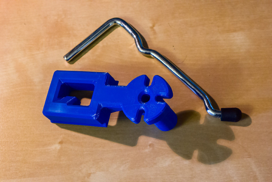 Адаптер для подвешивания Dremel'я на фотоштатив