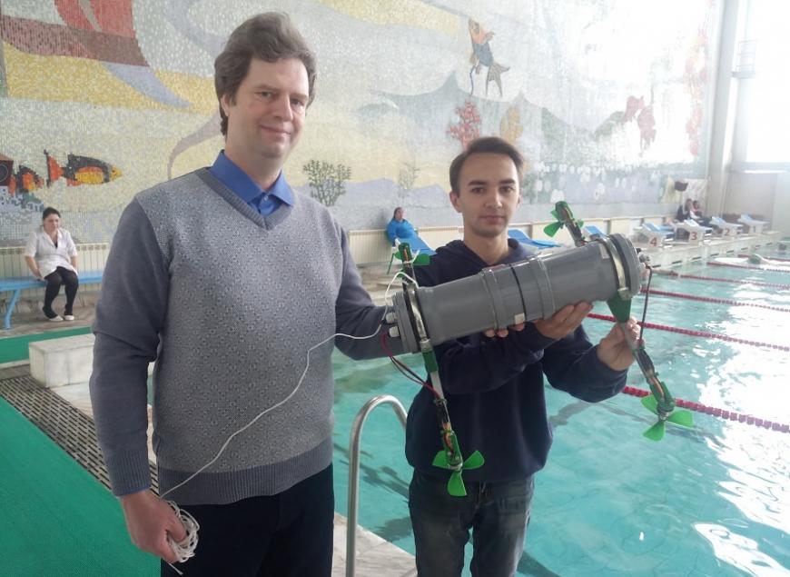 Ученые СибГУ испытывают подводный квадрокоптер с 3D-печатными деталями