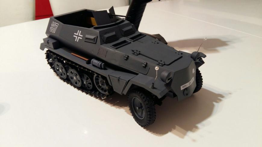 Модель Sd.kfz 250 в масштабе 1:16