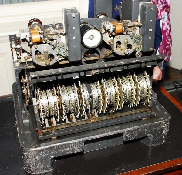 Британские специалисты восстановят шифровальную машину времен Второй мировой войны