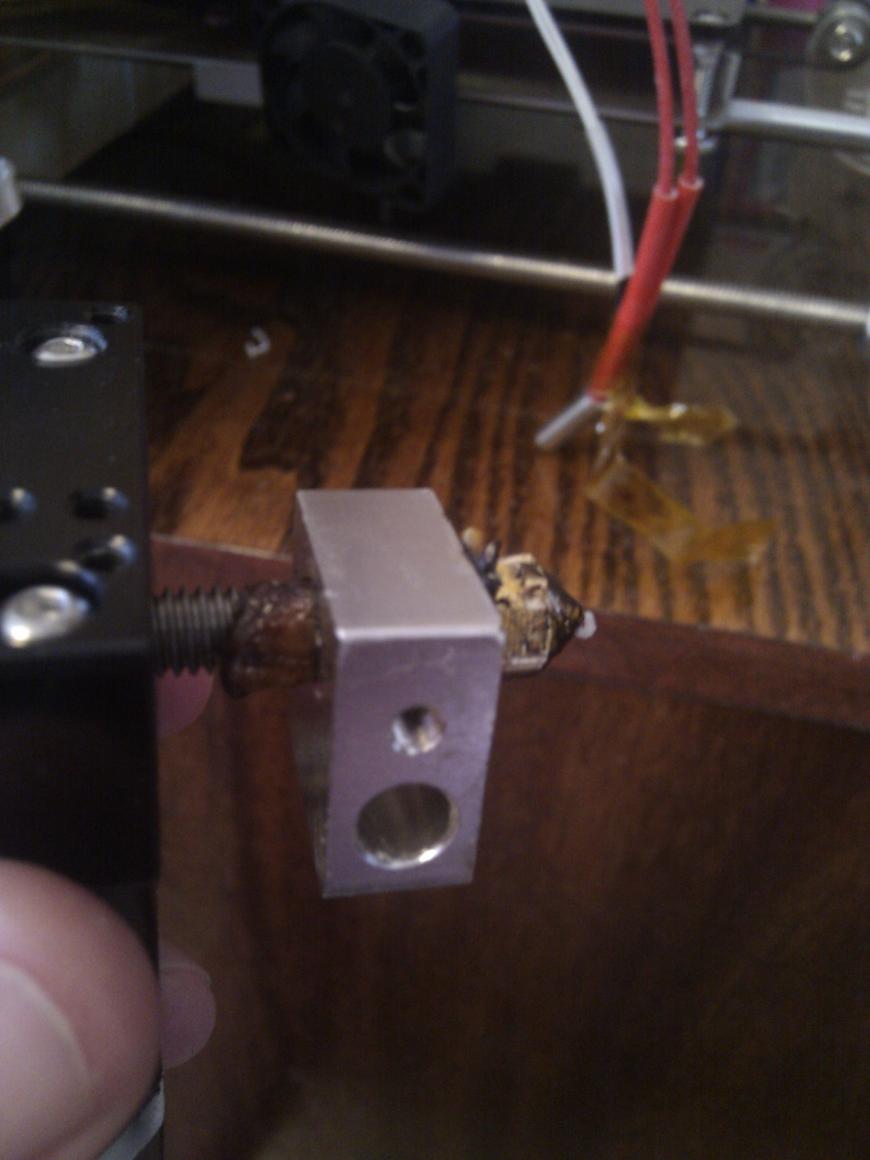 Утечка пластика и нагар