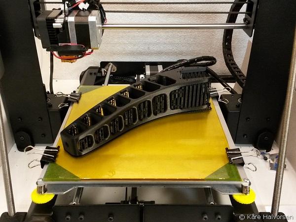 3D-печатный шестиногий робот Коре Халверсона