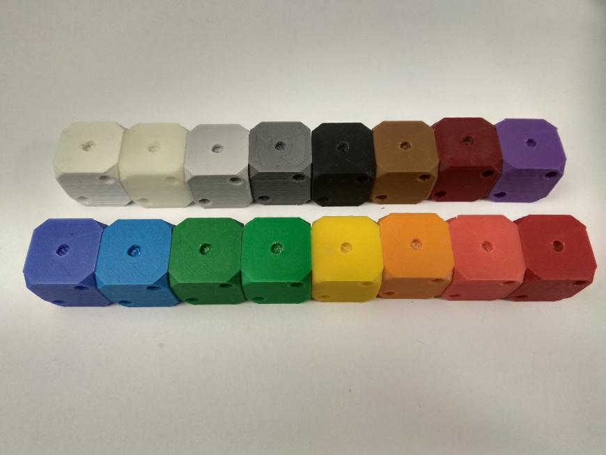 16 кубиков всех цветов ABS Plexiwire