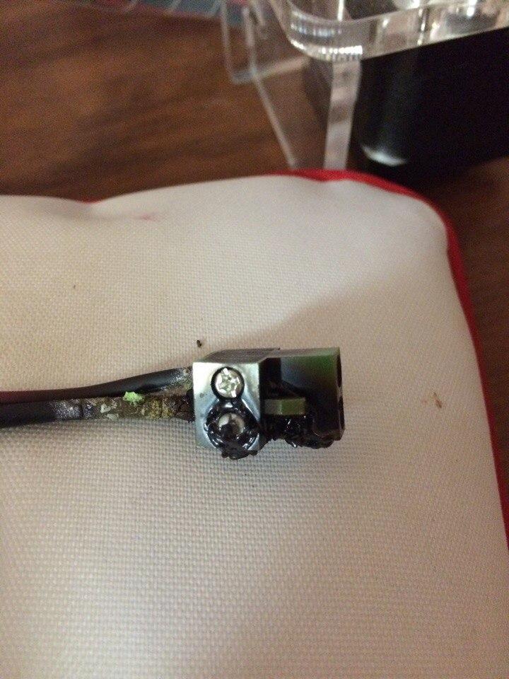 сгорел провод питания у принтера prusa i3. принтер работал. теперь боюсьпожара сгорел провод питания у принтера prusa i3. принтер работал. теперь боюсьпожара