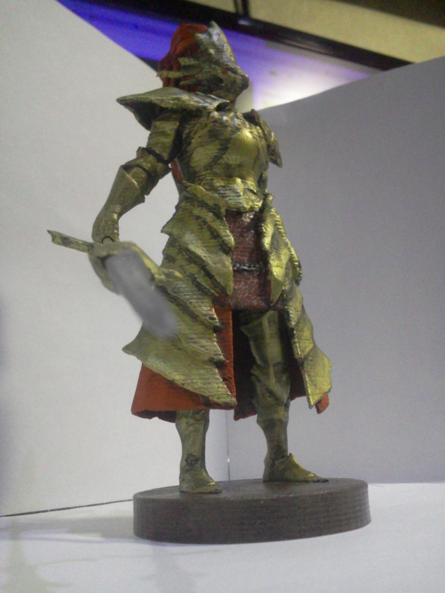Фигурка рыцаря-драконоборца Орнштейна из игры Dark Souls