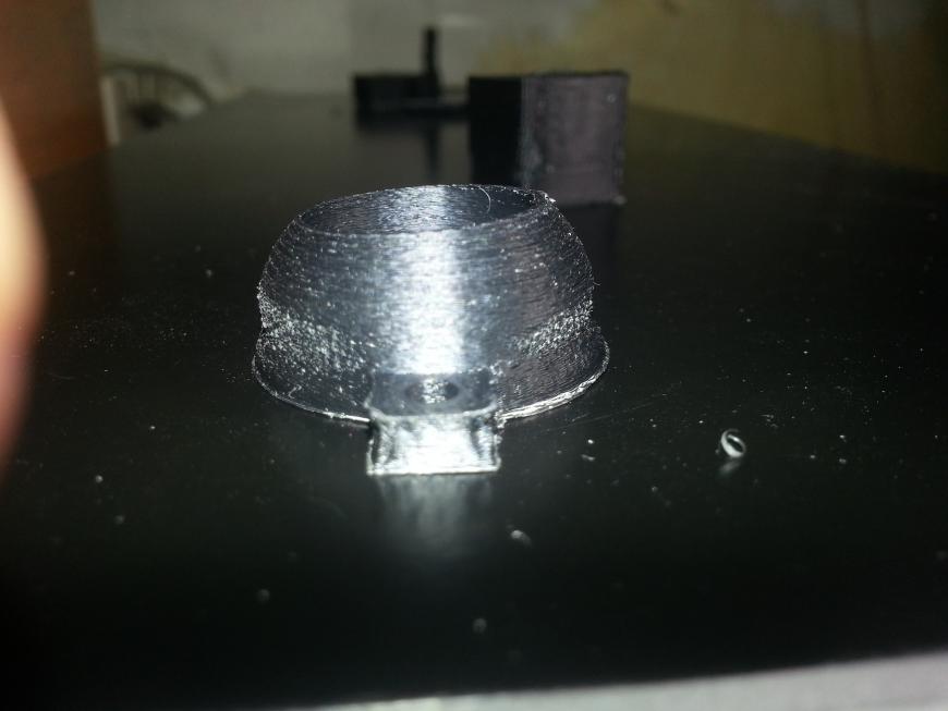 Кривые углы, дыра при печати.