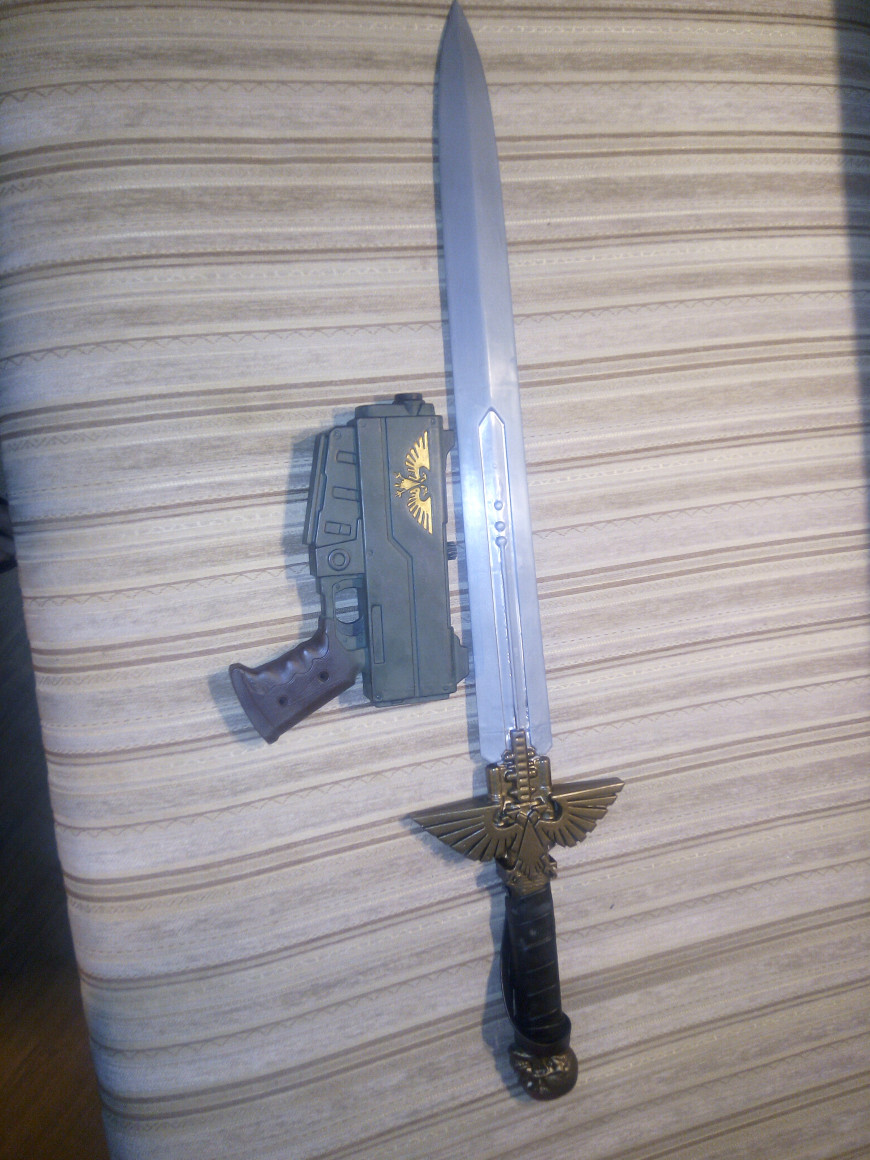 Оружие для косплея инквизитора Warhammer 40000