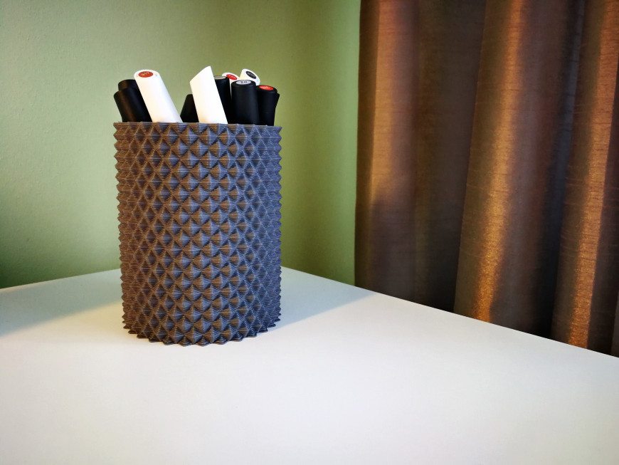 Печать стаканчика для ручек и карандашей соплом 1 мм, алюминиевым пластиком