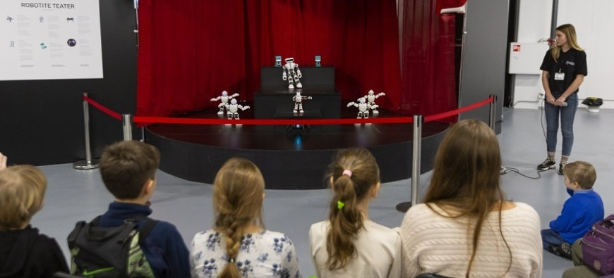 В Чебоксарах проходит фестиваль роботов