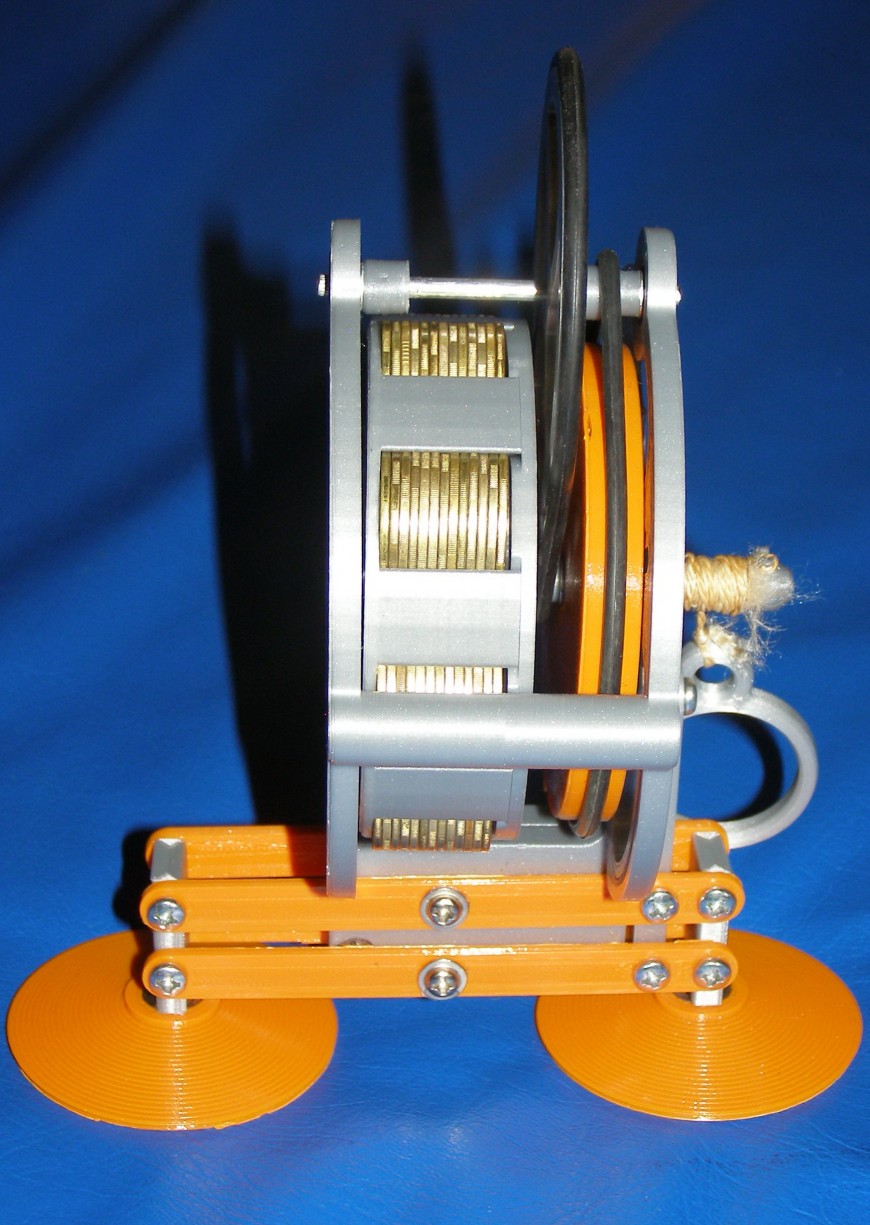 Gyroman - шагающий гироскоп