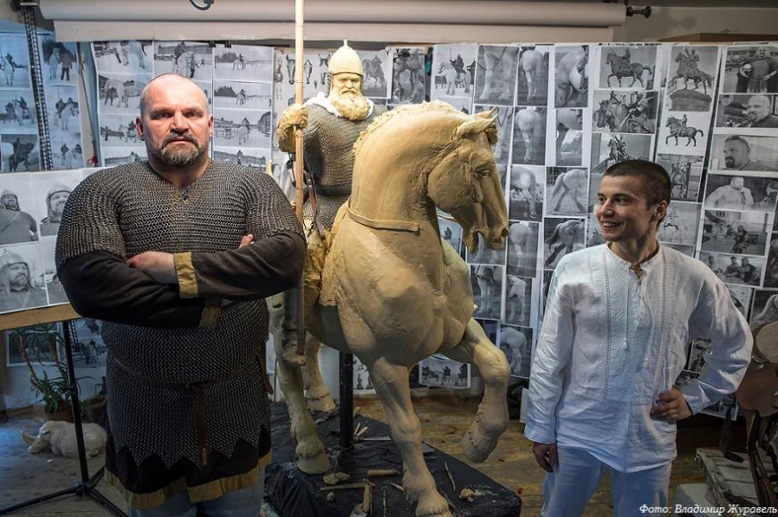 В Киеве работают над памятником Игорю Сикорскому