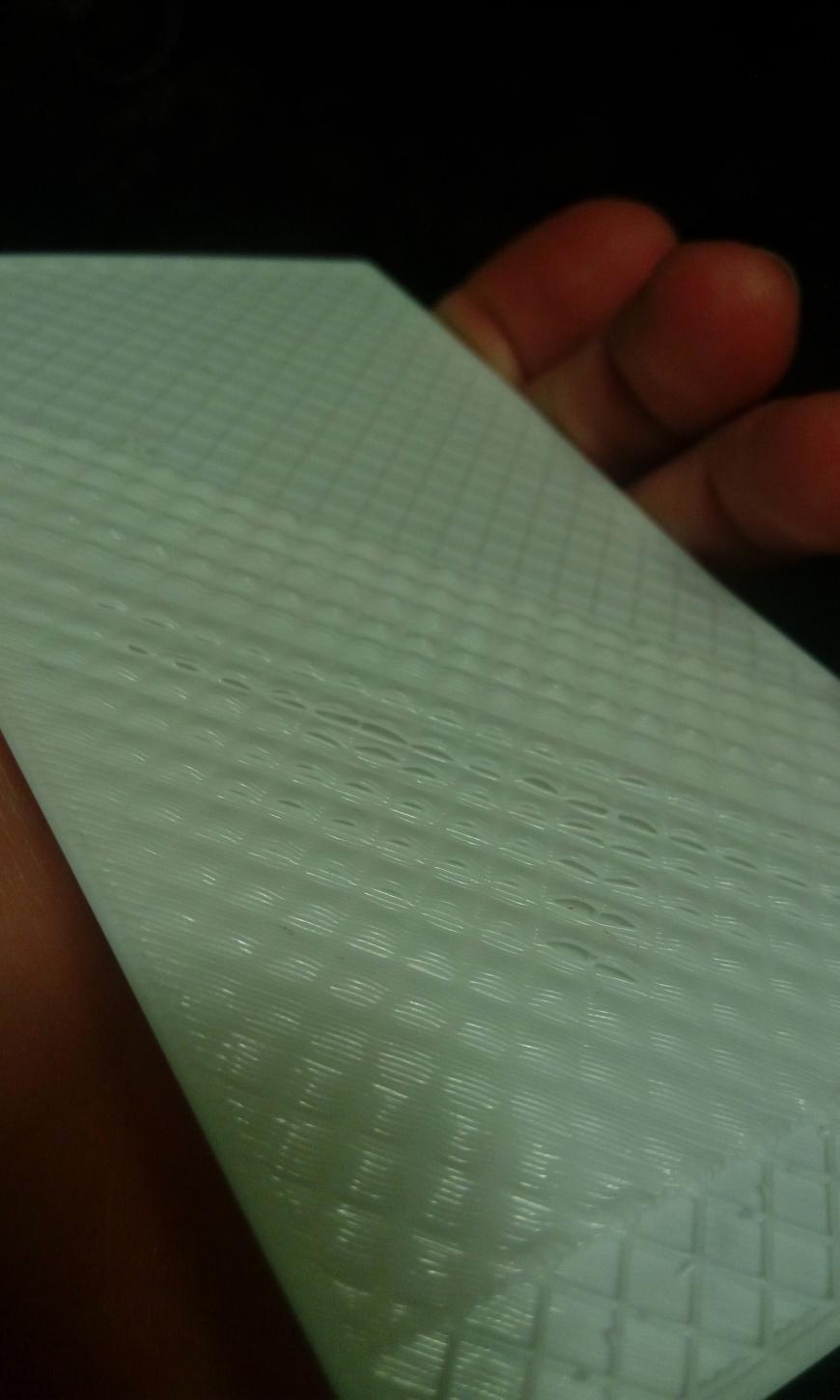 Отлипаеет pla