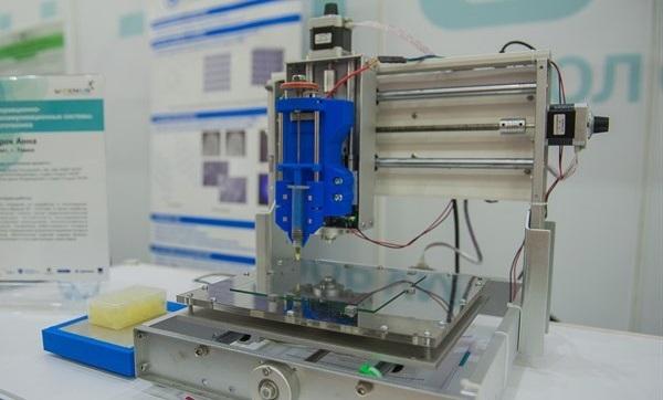 Ученые ТУСУР представили плоттер для печати электронных плат
