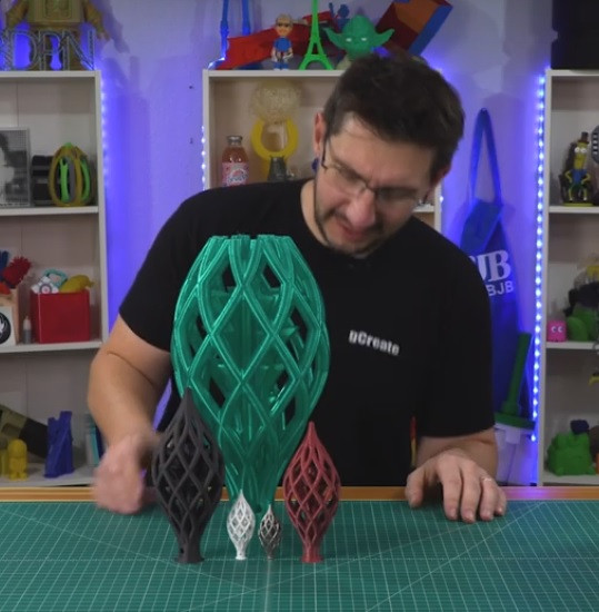 XpreSki-12.6: Маленькой Ёлочке - холодно зимой... С Масштабным Приветом от Джоэля