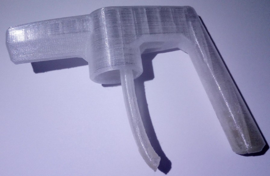 Носик на бутылку - поливалка для цветов