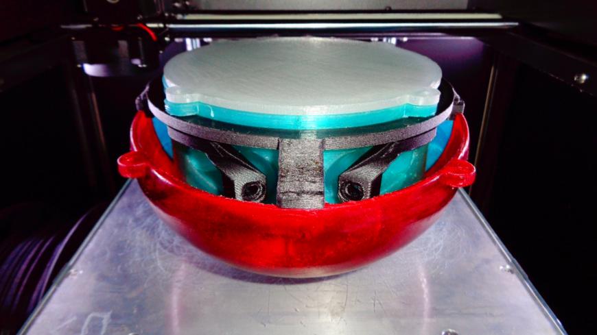 Ну вот и готова одна корзина.