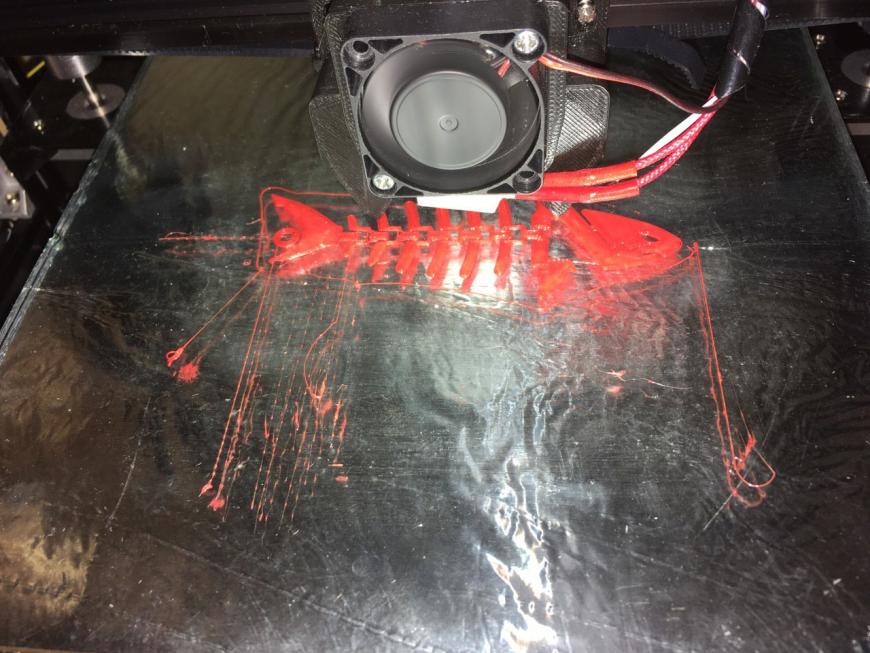 Cura сходит с ума в начале печати