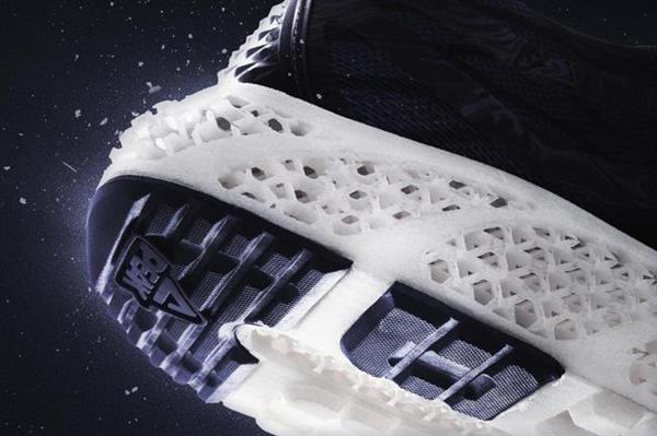 Китайский бренд Peak Sports анонсировал 3D-печатные кроссовки