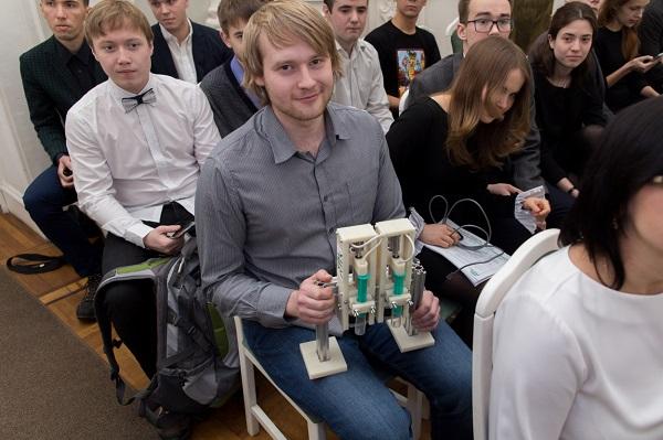 Проект по 3D-печати керамических зубных протезов занял призовое место на конкурсе стартапов СПбГУ