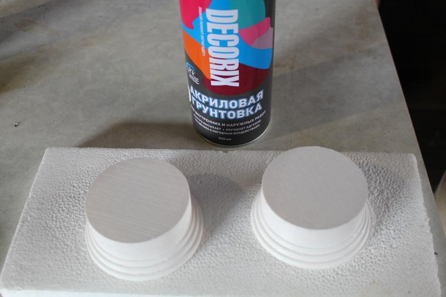 Награды на соревнования по настольному теннису.